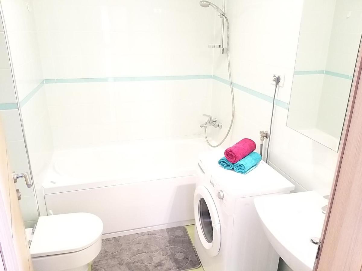 3 Bedroom Apartment With Terrace And Free Parking Split Eksteriør billede